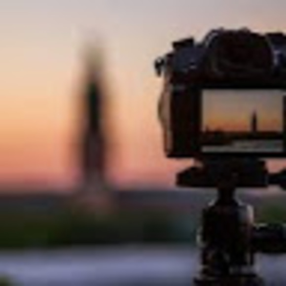 Meet your Posher, Dom - Picture 1 of 1